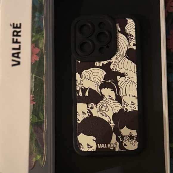 Valfre Black and White Phone Case - Picture 3 of 5
